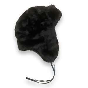 Faux fur trapper hat in black